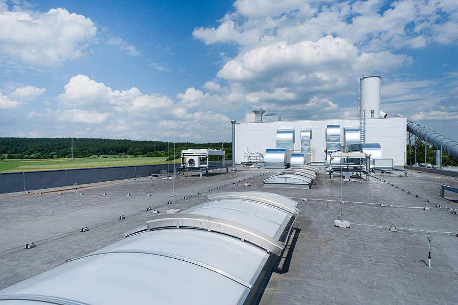 Flachdach der Firma Teclac aus Fulda von Hohmann Dachtechnik